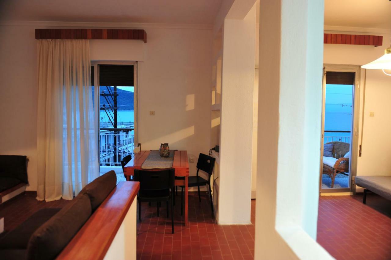 Apartment 99 Néa Péramos 外观 照片